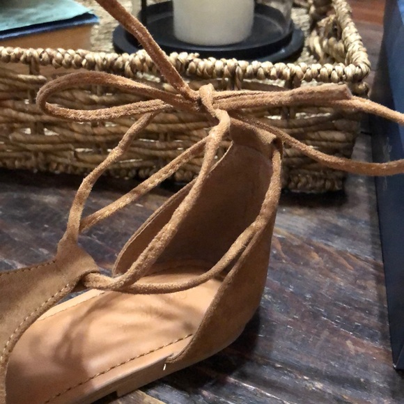 Universal Thread Sandals - Picture 3 of 4